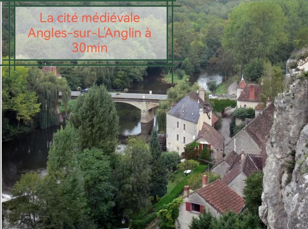 Gite De Charme Dans Un Cadre Calme Et Reposant Châtellerault Esterno foto
